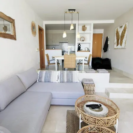 Kayla - Azulenacalpe Daire *